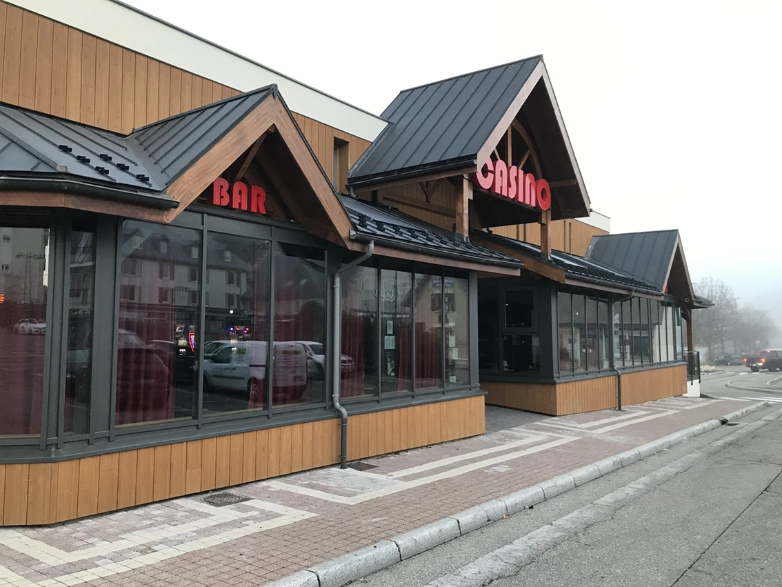 Menuiserie aluminium en Dordogne - Métallerie Dubois