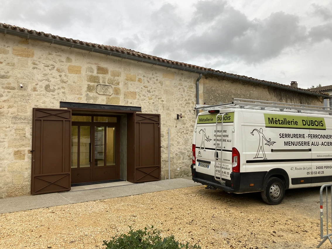 Menuiserie métallique en Dordogne - Métallerie Dubois