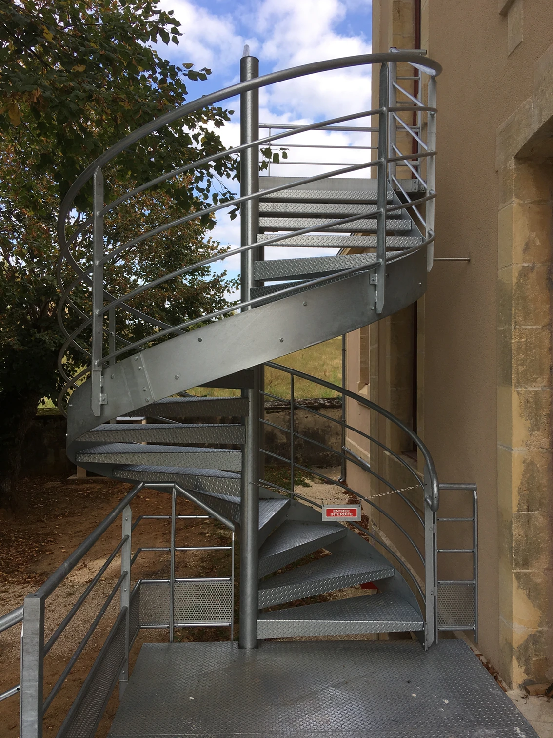 Réalisations escaliers en Dordogne - Métallerie Dubois
